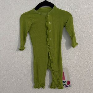 NWT- Kickee Pants- Green bamboo snap coveralls with muffin detail- Size Newborn